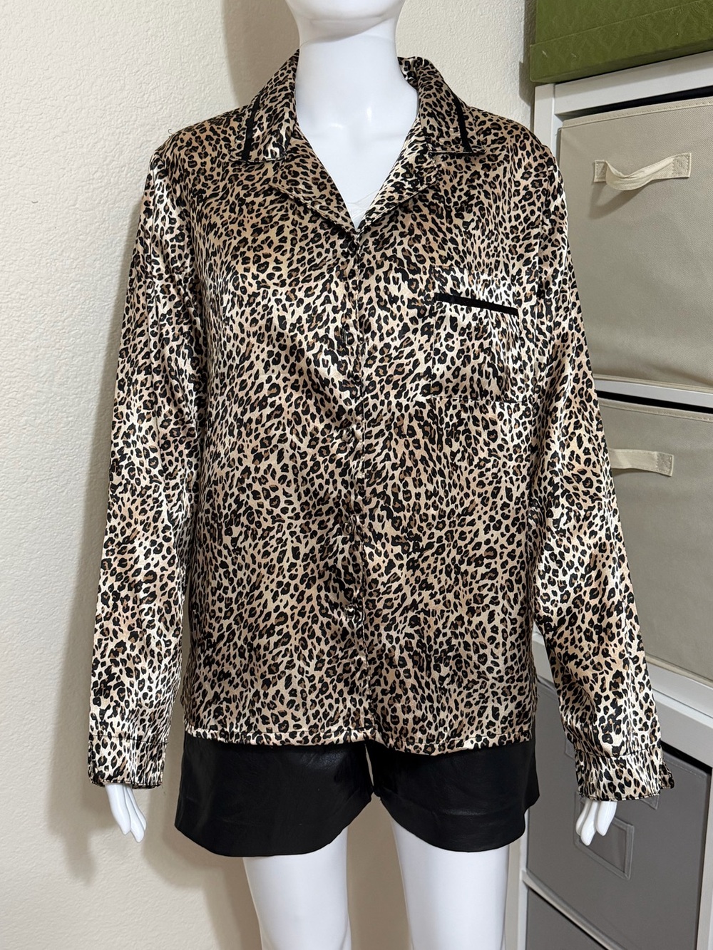 Secret Treasures Leopard Satin Button Up Pajama Top Size Large